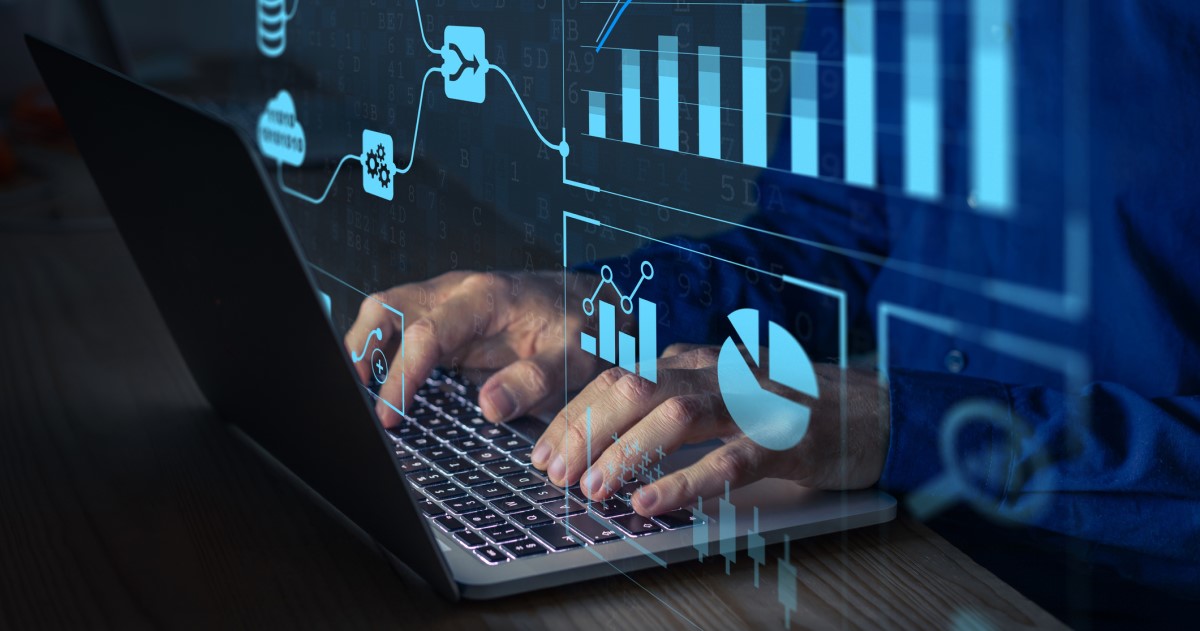 Hands on a keyboard. FDB analytics