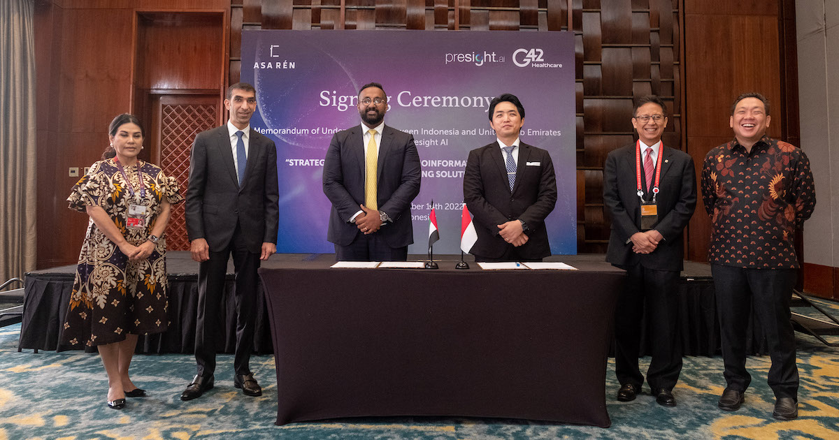 [Left-Right] Dr Thani bin Ahmed Al Zeyoudi, Minister of State for Foreign Trade, UAE; Ashish Koshy, CEO of G42 Healthcare; Aloysius Liang, CEO, Asa Ren; Budi Gunawan Sadikin, Minister of Health, Indonesia; and Charles Honoris, Deputy Chairman of Healthcare Chamber of Commerce Indonesia