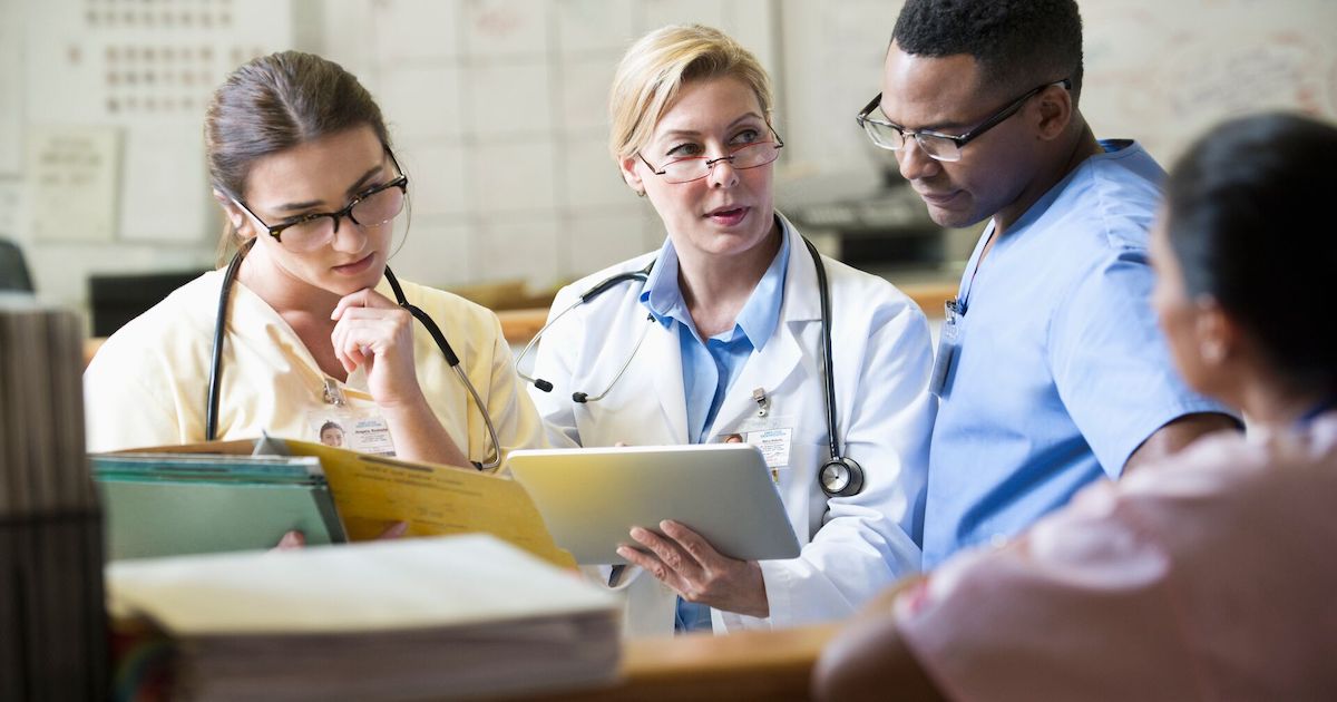 Clinical team using EHR