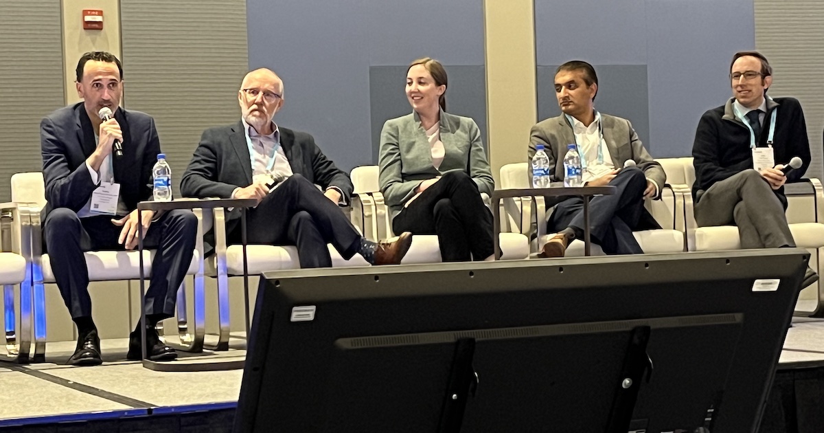 Moderator Daniel Turner-Lloveras, Chris Wasden, Kelsey Maguire, Dr. Shoeb Sitafalwalla and Dr. John Torous.