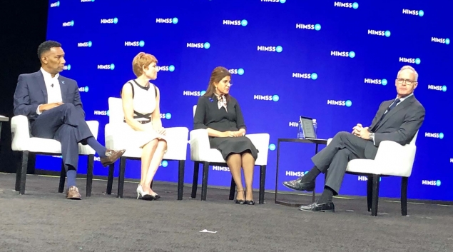 60 Minutes correspondent Scott Pelley, right, and a panel of healthcare experts addressed workforce challenges at HIMSS22 on Tuesday. Panelists included, from left, Johnny Taylor, Diane Swonk and Dr. Tamara Sunbul.