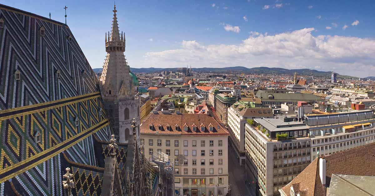 Horizon view of a city