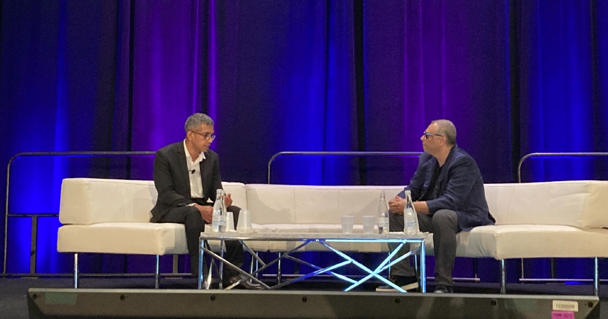 Vignesh Shetty GE Healthcare (left)