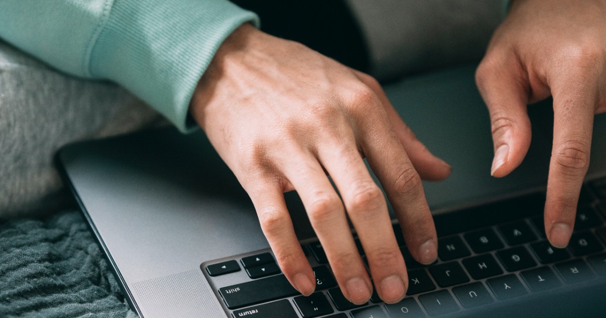 Hands on a keyboard