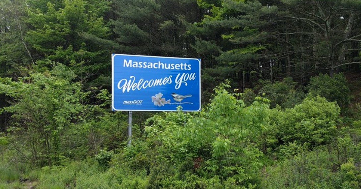 A Massachusetts welcome sign