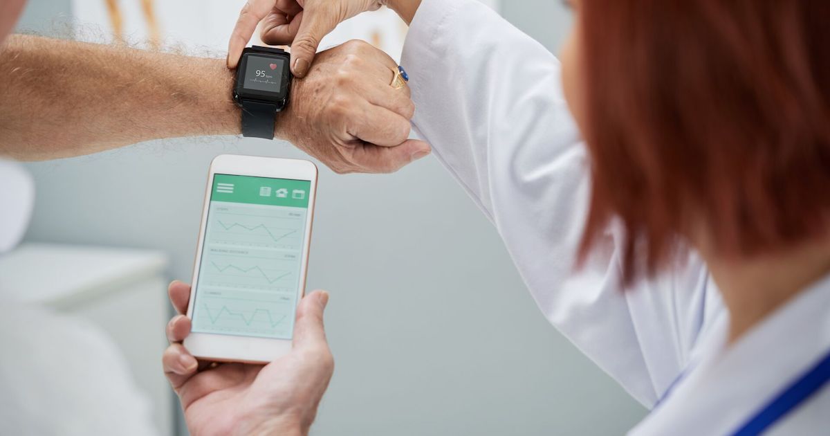 smartwatch syncing with smartphone