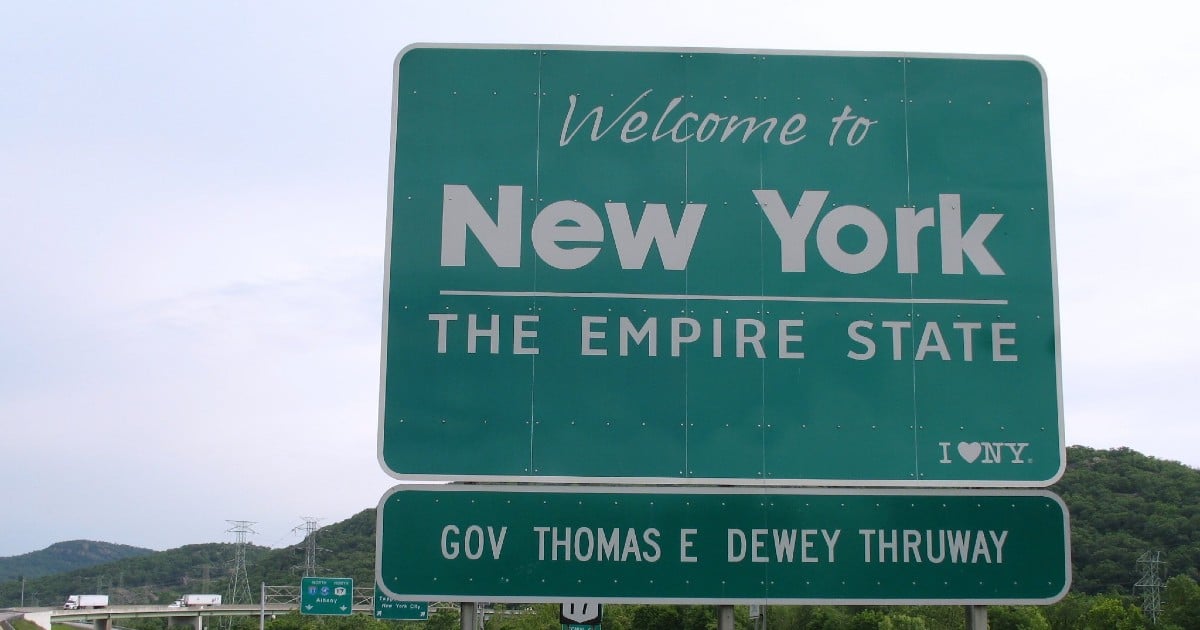 Welcome to New York sign