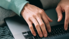 Hands on a keyboard
