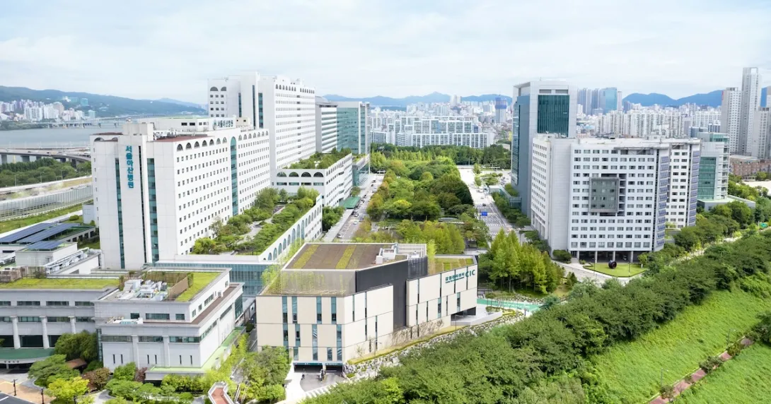 The Medical Complex of Asan Medical Center in Seoul, South Korea The Medical Complex of Asan Medical Center in Seoul, South Korea