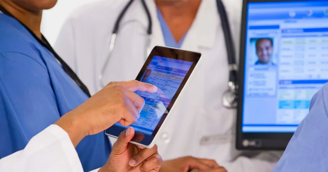 Medical staff view electronic patient records